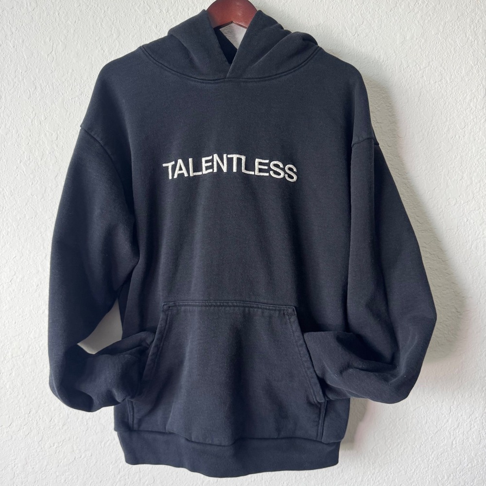 Talentless Mens Embroidered Circle Logo Hoodie Black Size L‎ Heavyweight Hoodie